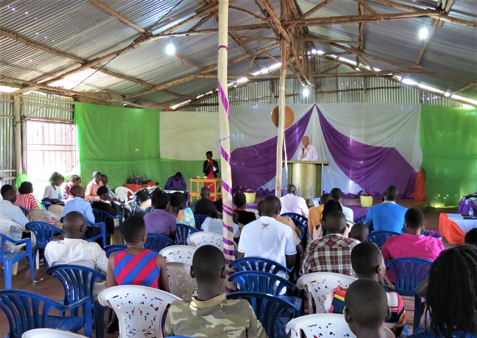 Missions & Evangelism Training Seminars 2 missions & evangelism training, people sharing jesus seminars, witnessing training, share jesus